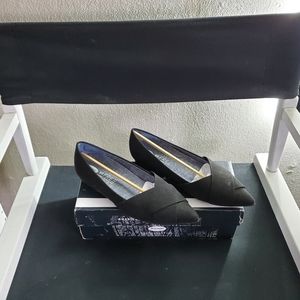 DR. SCHOLLS Womens Loma Flats Size 6.5